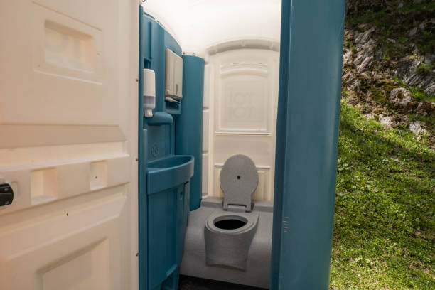 Portable Toilet Options We Offer in East Bakersfield, CA